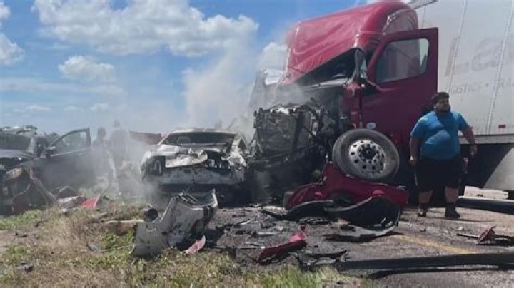 2.21 Highway 84 wreck-2 |