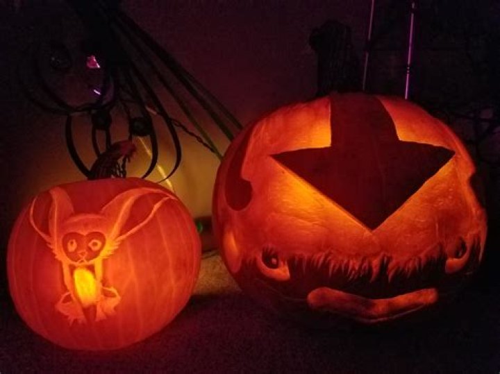 28 Geeky Jack-o-Lanterns You Can Carve This Halloween
