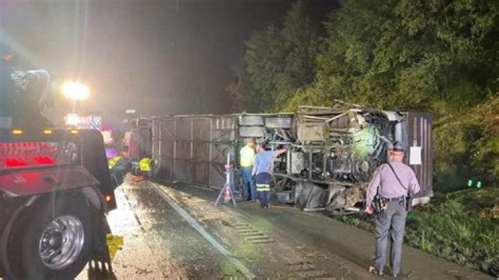 3 killed, 49 injured in Pennsylvania charter bus crash