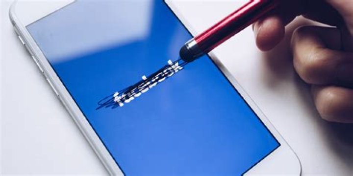 4 Reasons Why Facebook Is Starting to Lose Users