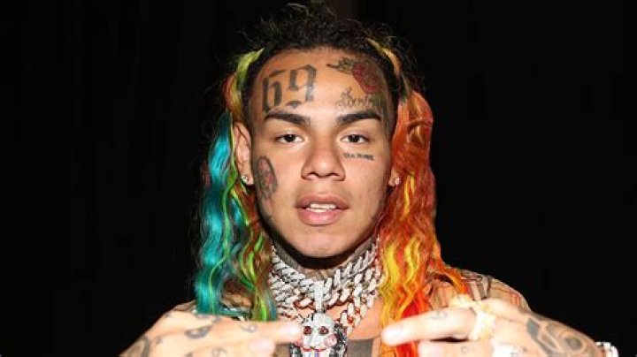 6ix9ine Net Worth: How Much Is 6ix9ine Worth? (2022 Update)