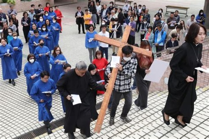 7 Good Friday religious marches held across Hong Kong but most members told to keep faces visible