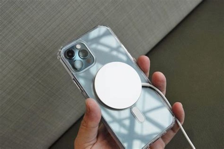 7 Tips for Charging Your iPhone Faster