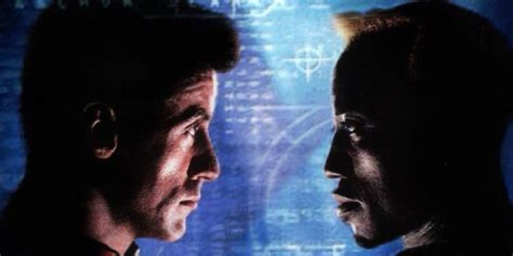 9 Cheesy but Enjoyable ‘90s Movies