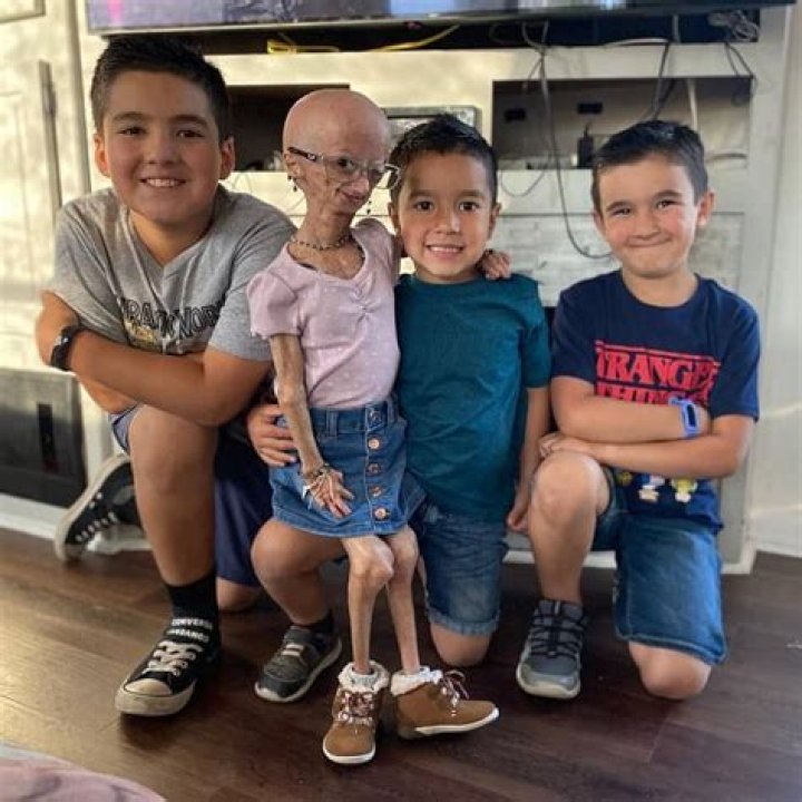 Adalia Rose - Bio, Age, Career, Net Worth, Single, Height, Facts