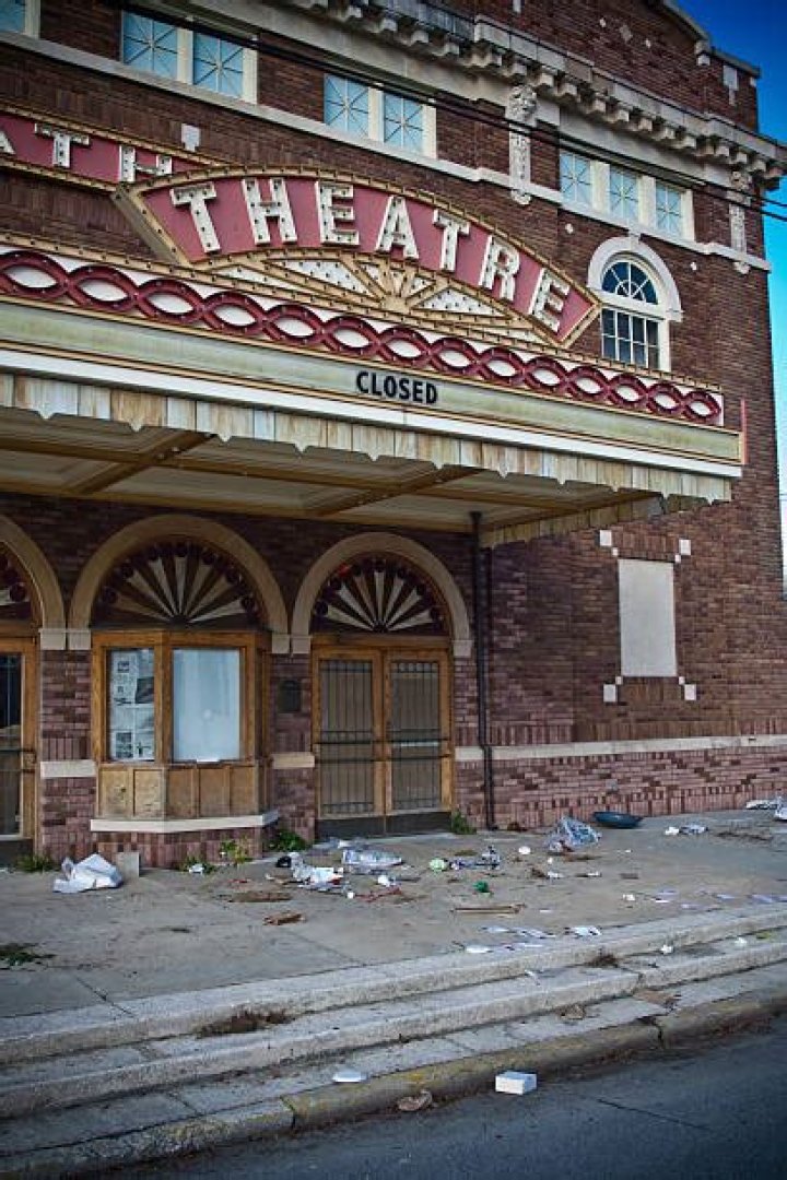 	ADULT THEATER CLOSED	