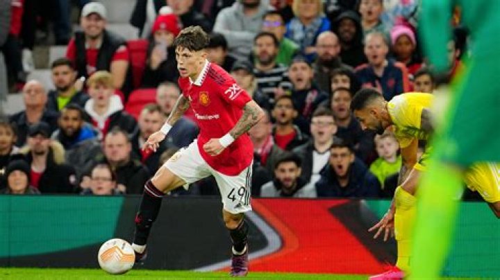 Alejandro Garnacho makes Manchester United debut
