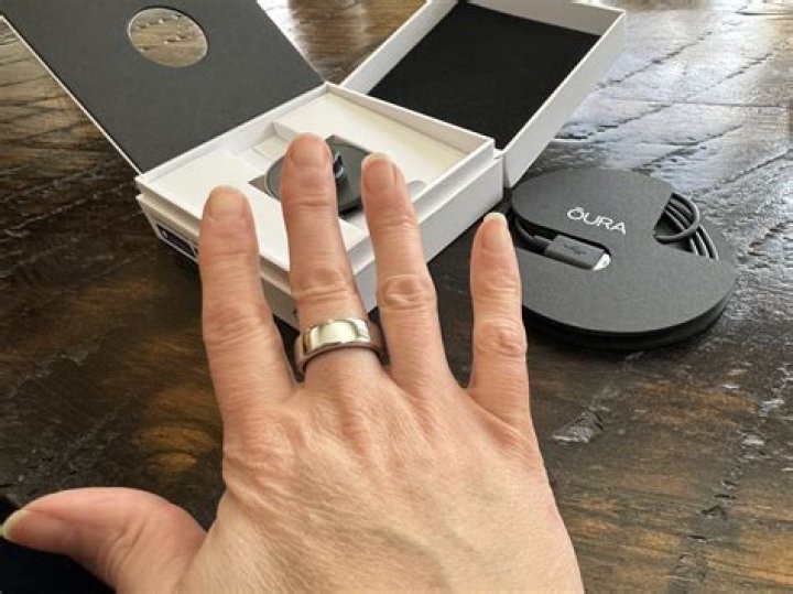 Alex Wagner Not Wearing Wedding Ring: What Does It Mean?
