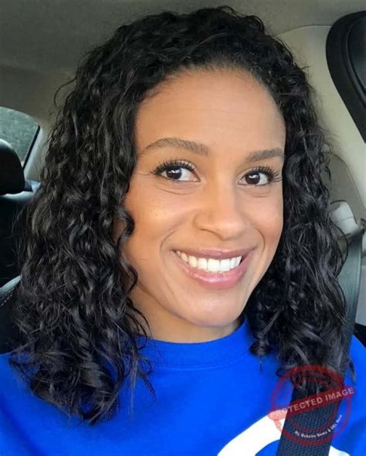 Ama Daetz Bio, Age, Height, Husband, Salary, Net worth, ABC 7