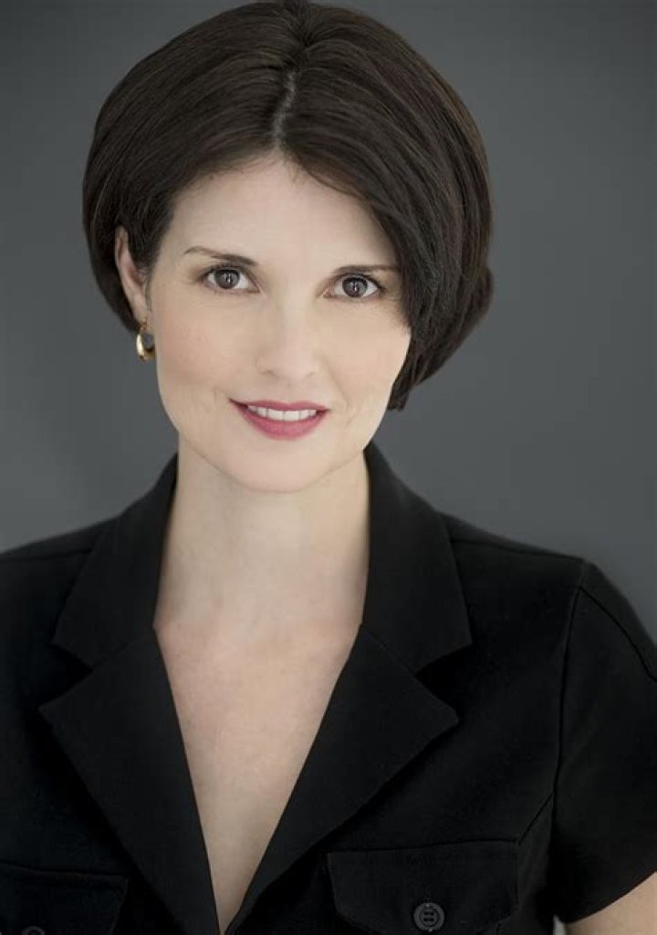 Angela Watson Biography