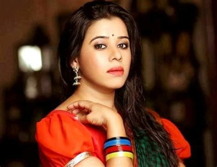 Anita Date Wiki, Biography, Husband, Hot, Age अनिता दाते