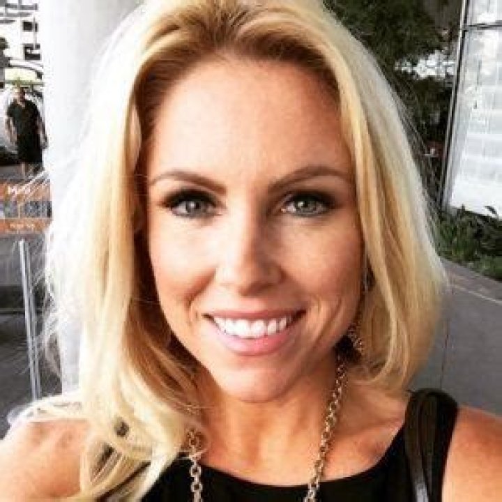 Anna Laurel Bio, Age, Height, Husband, Salary, Net Worth, KUSI-TV