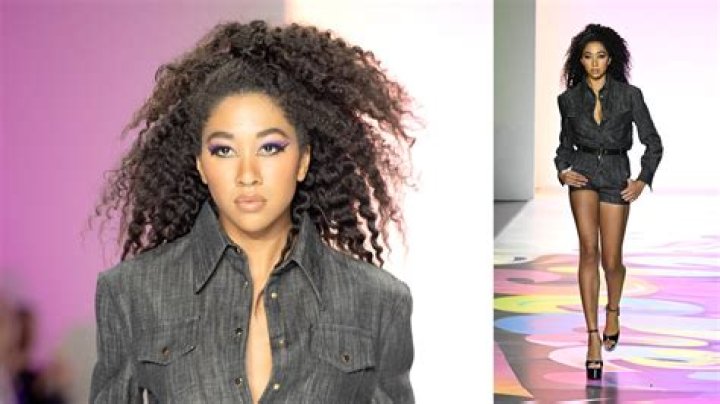 AOKI LEE SIMMONS TAKES THE RUNWAY AT SERGIO HUDSON FASHION SHOW