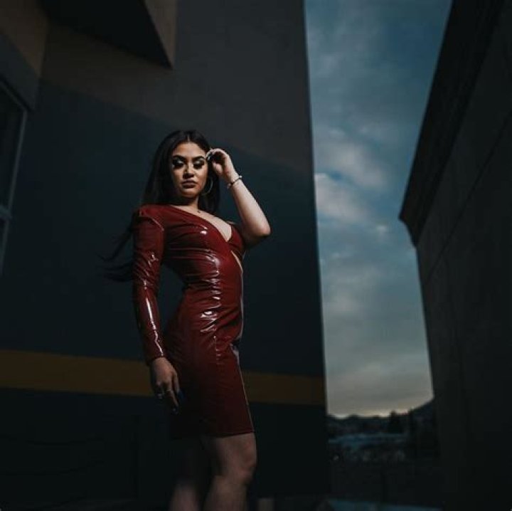 Ariadna Juarez - Bio, Net Worth, Height