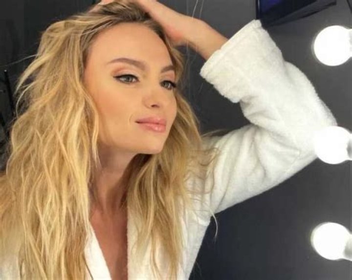 Aurelie Pons Wiki