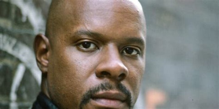 Avery Brooks Net Worth 2024