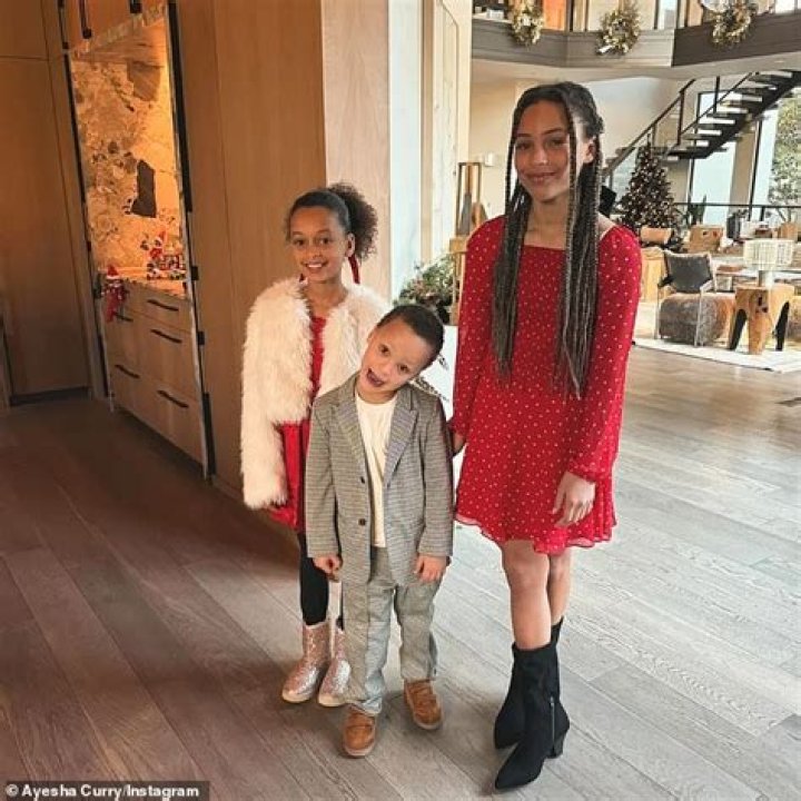 AYESHA AND STEPHEN CURRY DOTE ON THEIR SON CANON CURRY