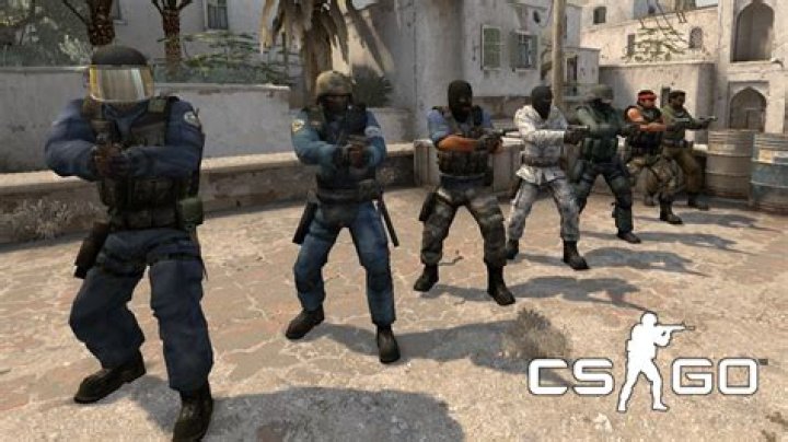 Baffling CSGO model bug creates confusion by mixing up CT and T sides