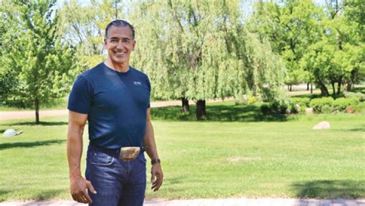 Bahram Akradi Net Worth 2024