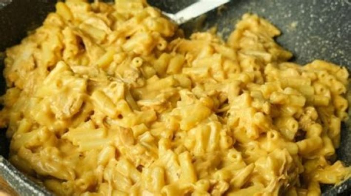 BBQ Pulled Chicken Mac N Cheese