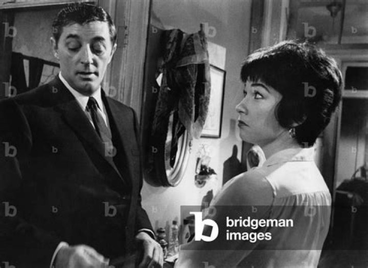 Behind The Scenes: The Enigmatic Robert Mitchum And His Affairs