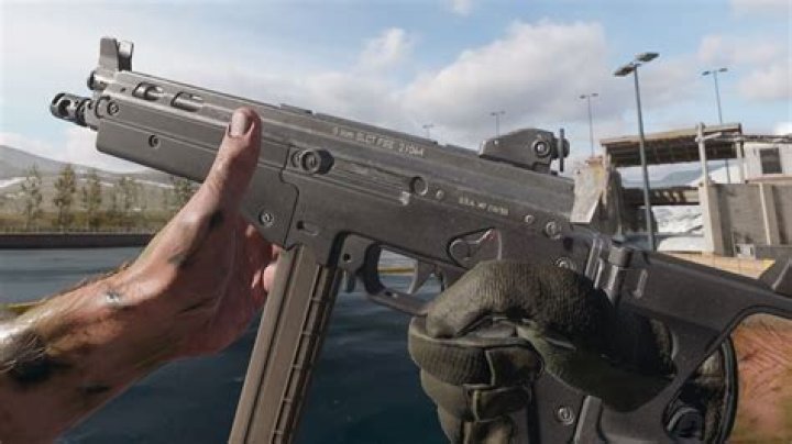 Best Type 11 Warzone loadout: Class setup, Attachments, Perks