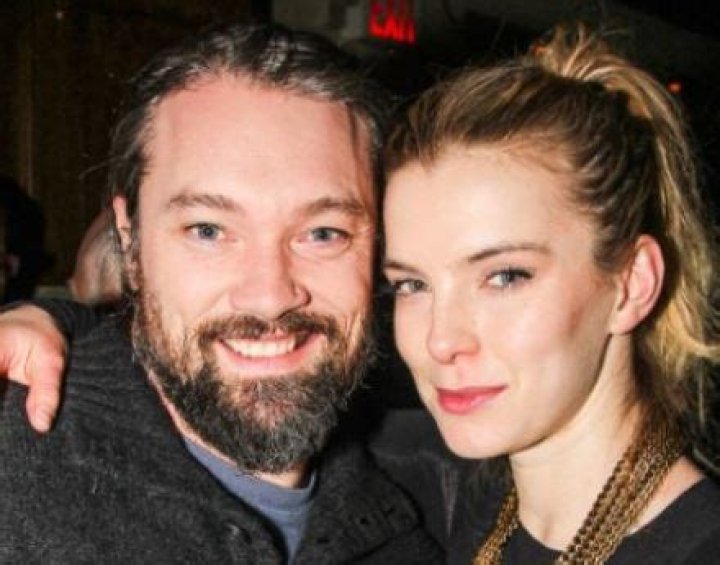 Betty Gilpin Met Husband Cosmo Pfeil During Teenage Years
