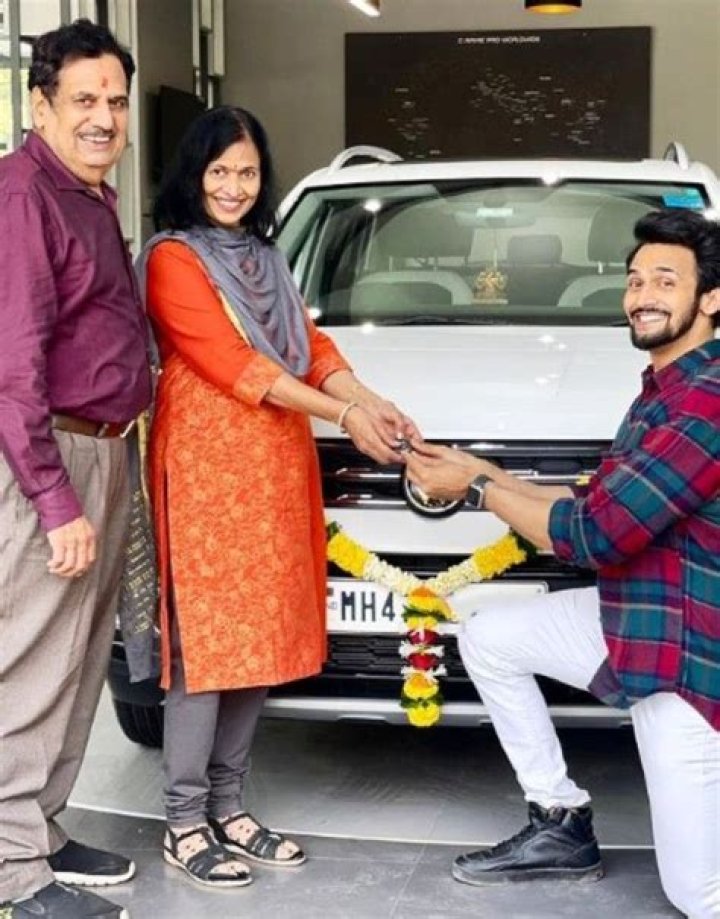Bhushan Pradhan Wiki, Biography, Wife, Age, Family, Height