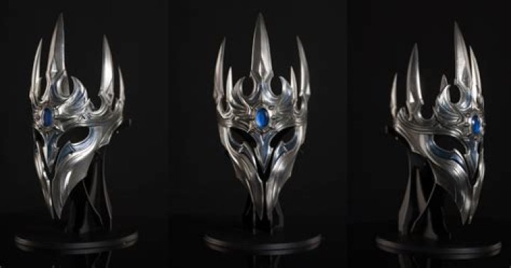 Blizzard's veteran employees receive a Lich King-inspired crown for their service