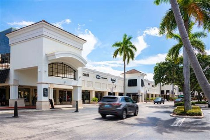 	BOCA CENTER SET TO OPEN	