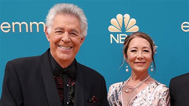 ‘Brady Bunch’ legend Barry Williams shares key to successful marriage: ‘Make her your princess’