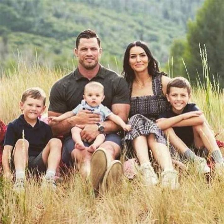 Brian Cushing Net Worth 2024