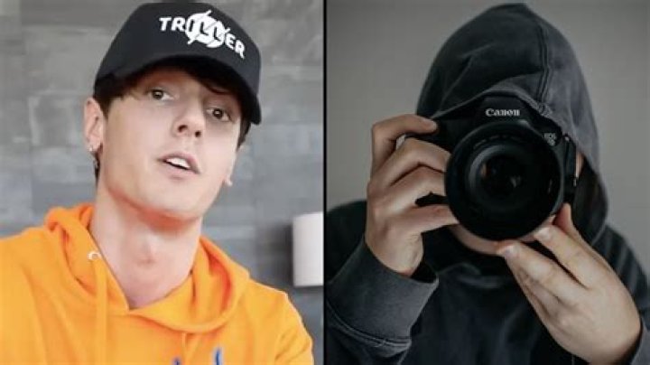 Bryce Hall loses it with paparazzi in public after they refuse to stop filming him