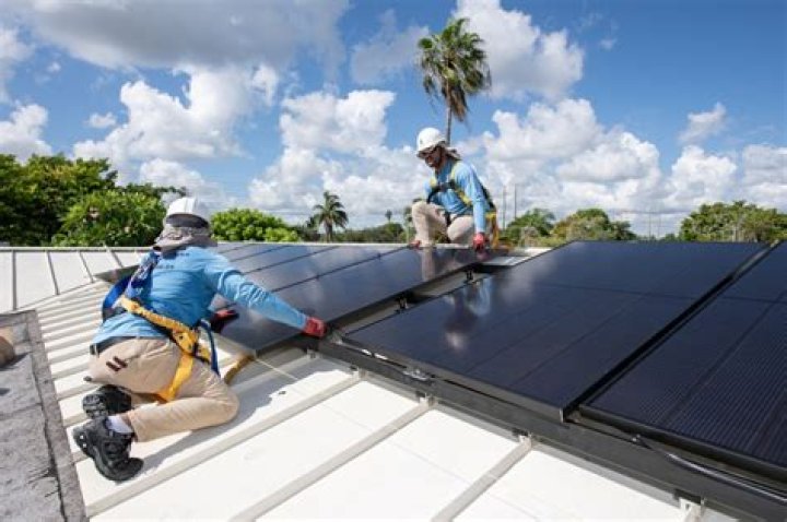 
Business |	Thinking about solar? New co-op kicks off in Broward to provide info, get best group rate	