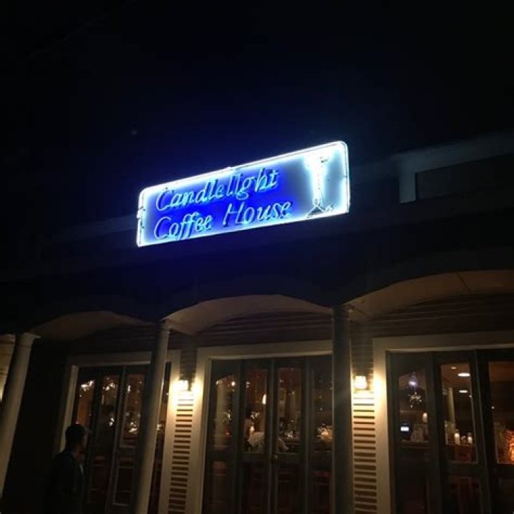 	CANDLELIGHT COFFEEHOUSE	