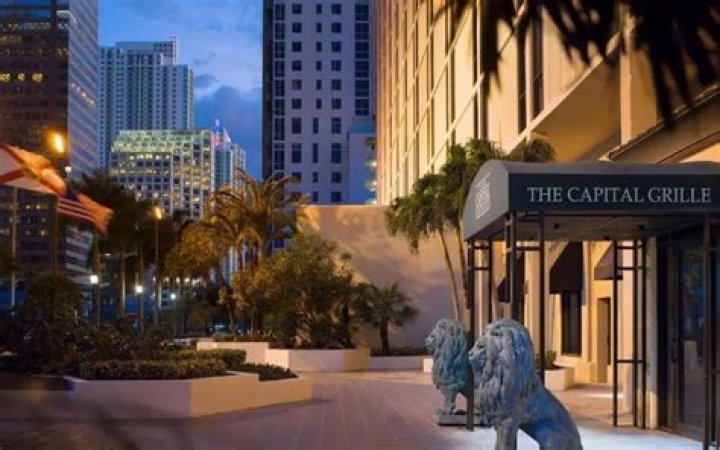 	CAPITAL GRILLE/MIAMI, STEAKHOUSE	