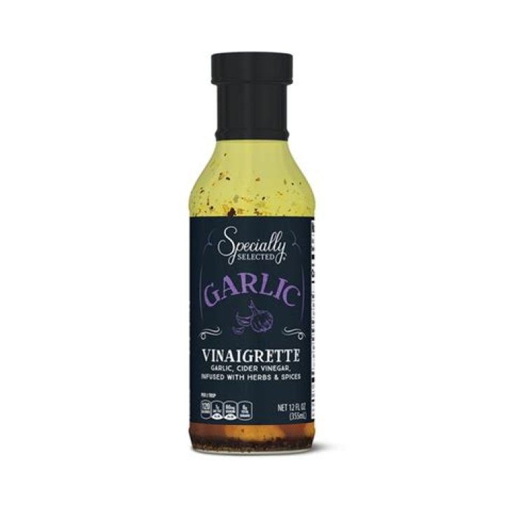 	Captain’s Tavern house-made vinaigrette deserves special delivery	