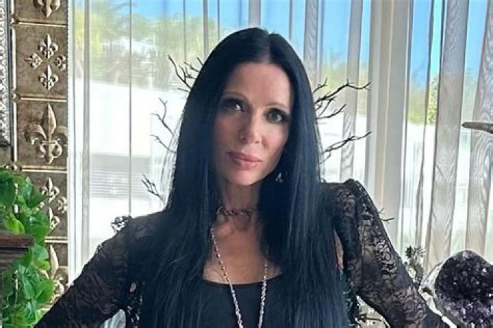 Carlton Gebbia Biography