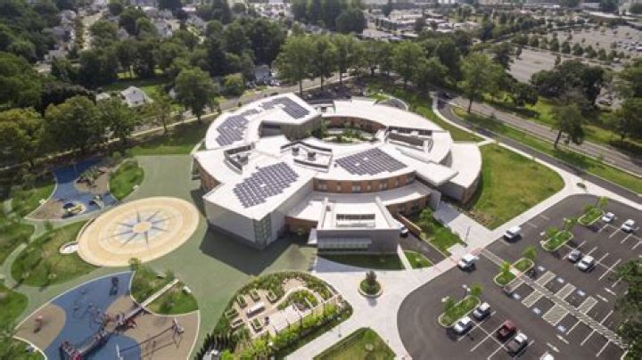 Charter Oak - International Academy - West Hartford