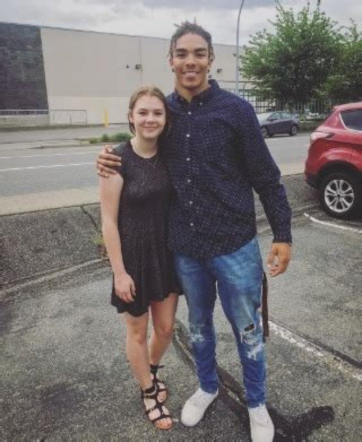 Chase Claypool Bio, Age, Height, Girlfriend, Net Worth, Stats, Contract