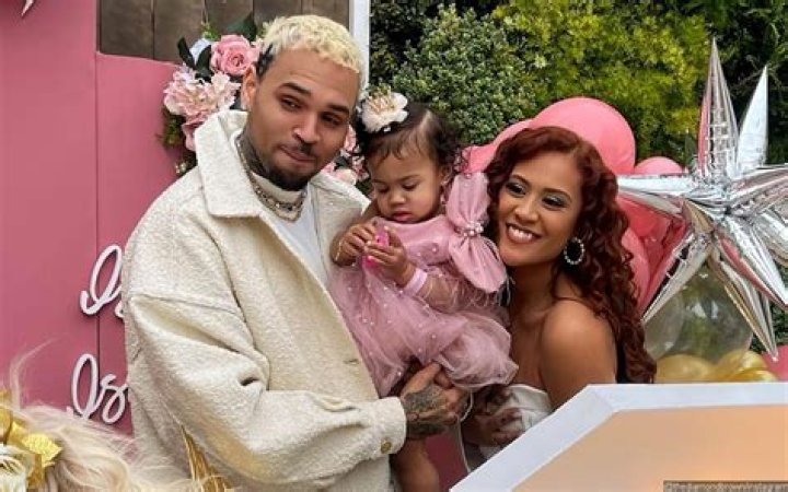CHRIS BROWN’S EX, DIAMOND BROWN, WELCOMES A BABY GIRL