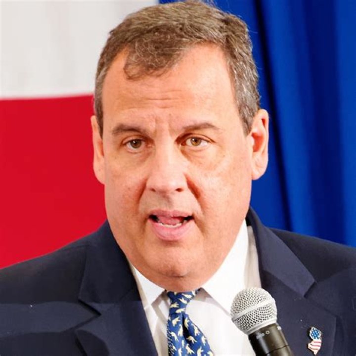 Chris Christie - Bio, Net Worth, Height