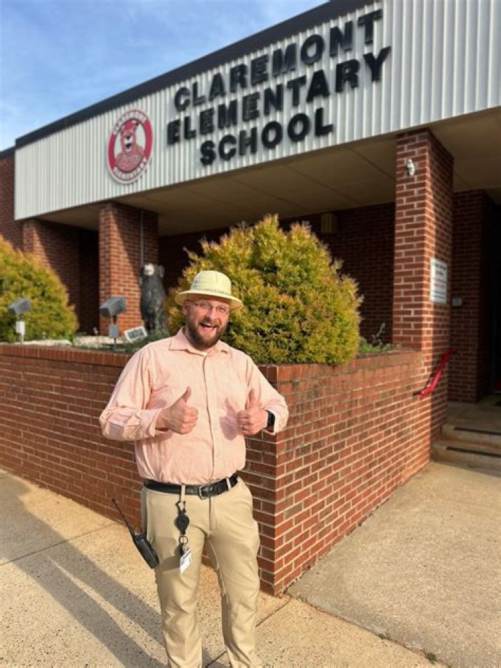 Claremont Elementary School - Claremont