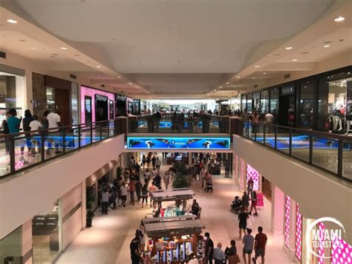 	COCO’S MAKES MOVE TO AVENTURA MALL	