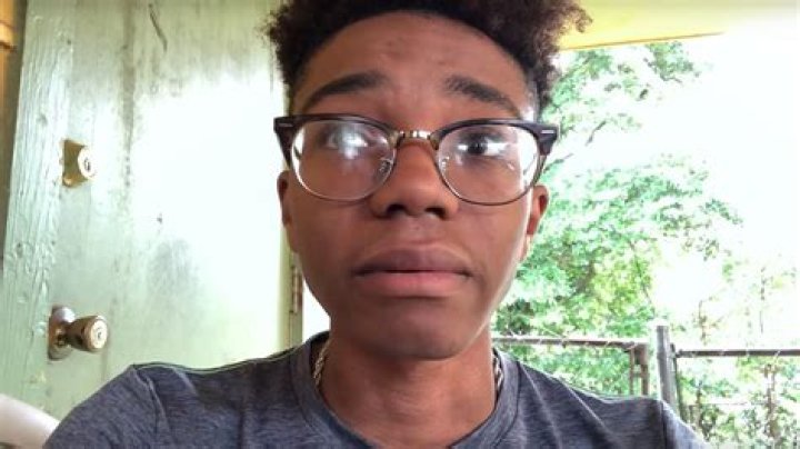 Concerns raised after Fortnite creator Bxrry's worrying social media posts