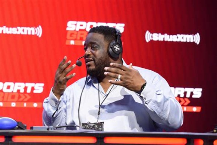 Damien Woody Net Worth 2024
