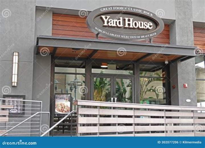 	Darden to acquire Yard House USA chain	