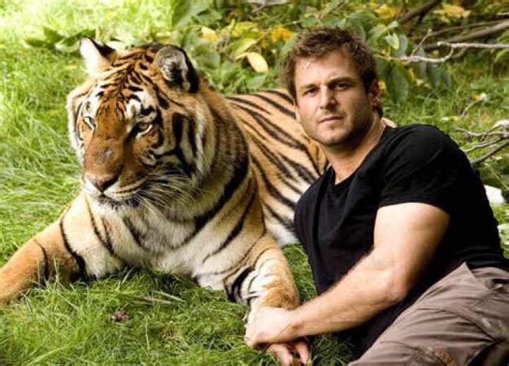 Dave Salmoni Biography