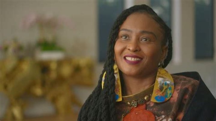 Dee Barnes Net Worth 2024