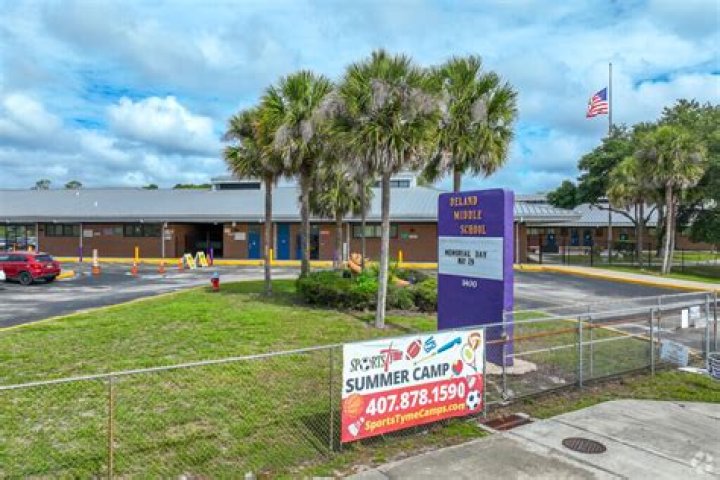 Deland Middle School - Deland